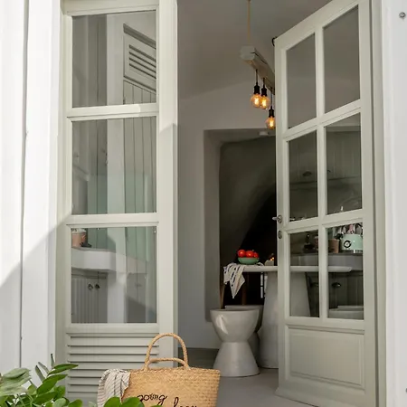 Yposkafon Concept Apartment *