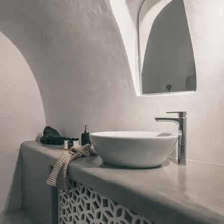 Apartment Yposkafon Concept Megalochori (Santorini)